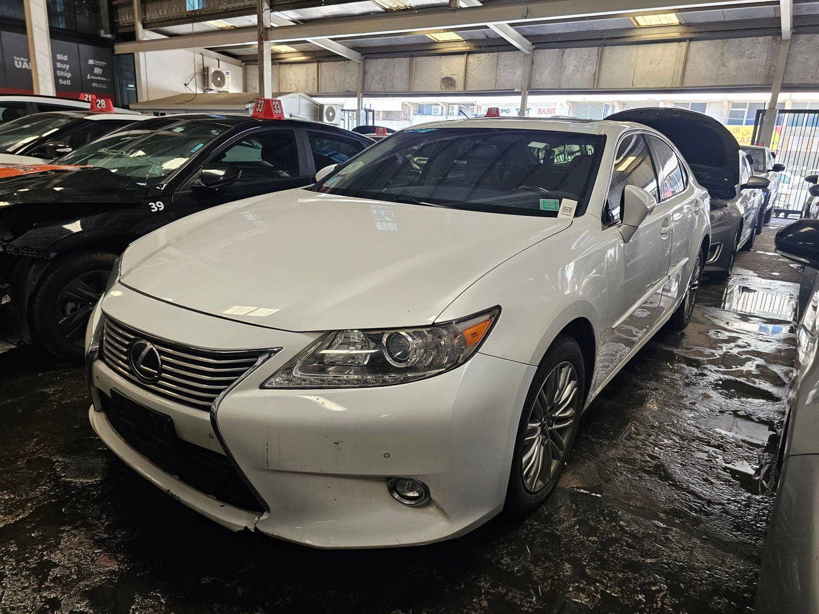 LEXUS ES 350 2014 view 2