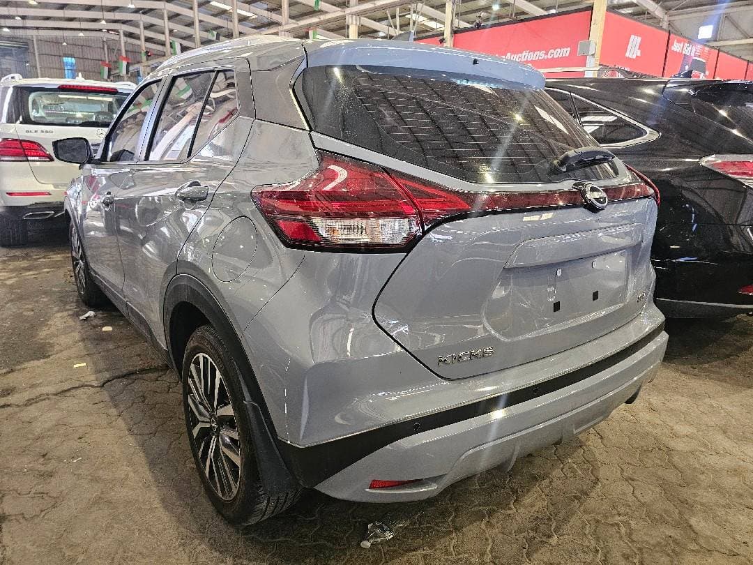 NISSAN KICKS 2023 vehicle photo