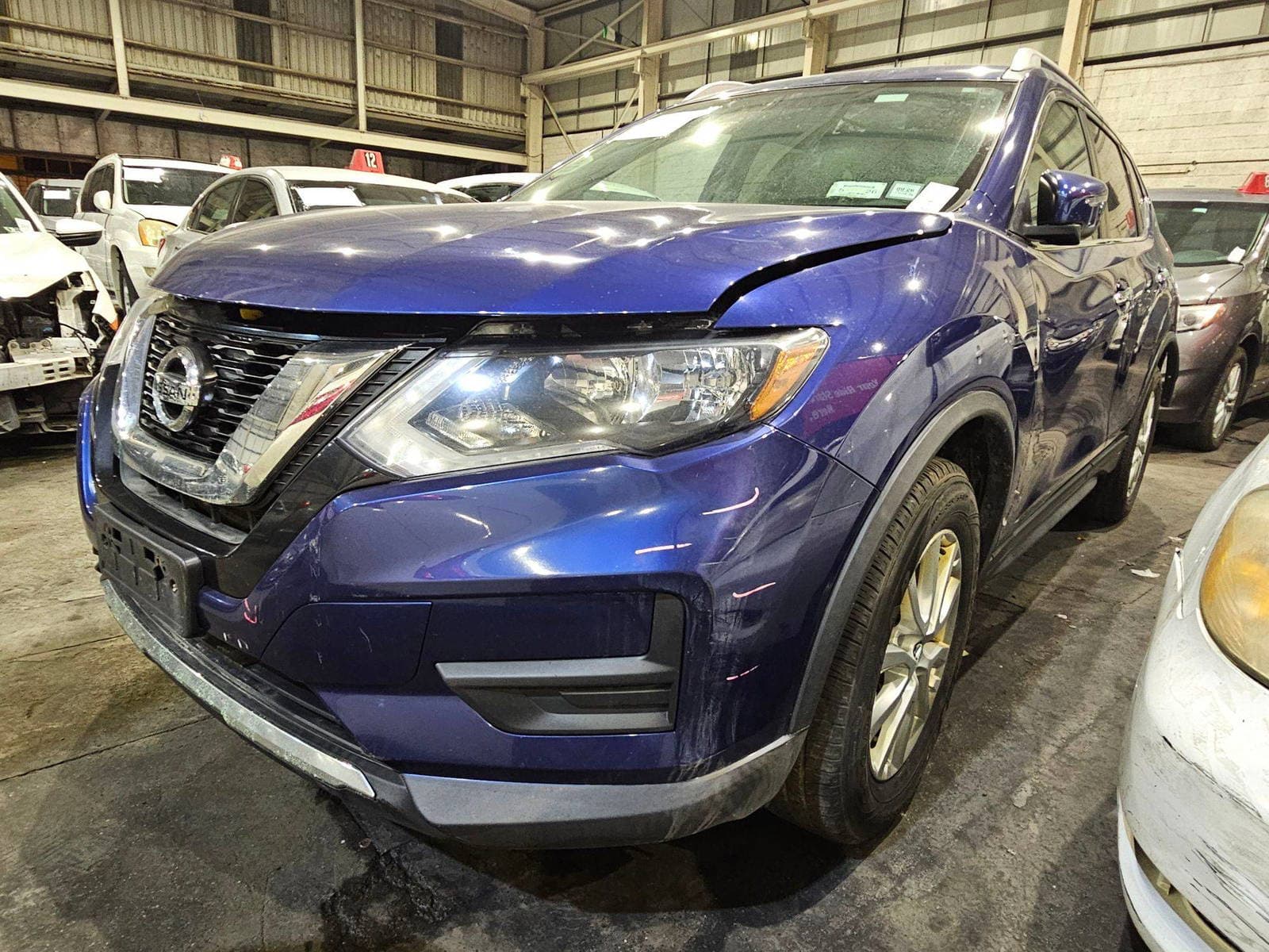 NISSAN ROGUE 2017 view 2