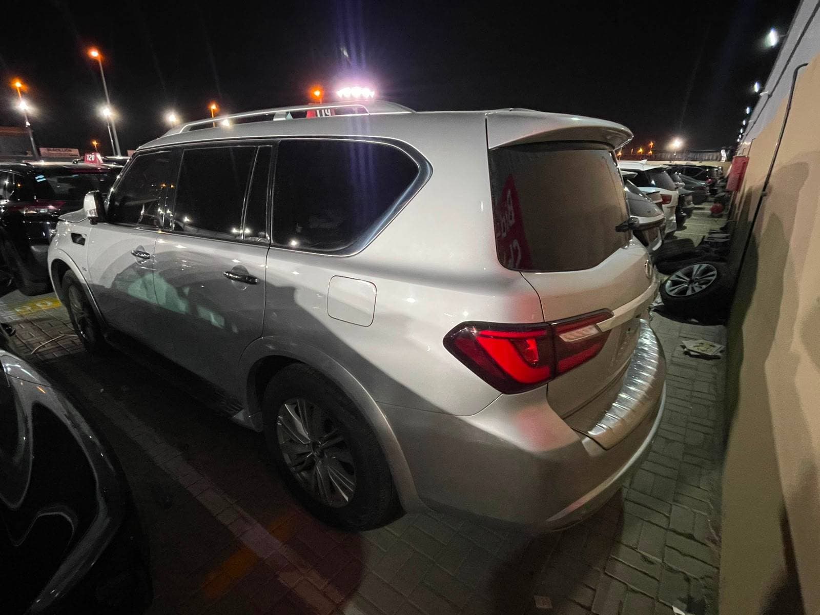 INFINITI QX80 2018 vehicle photo