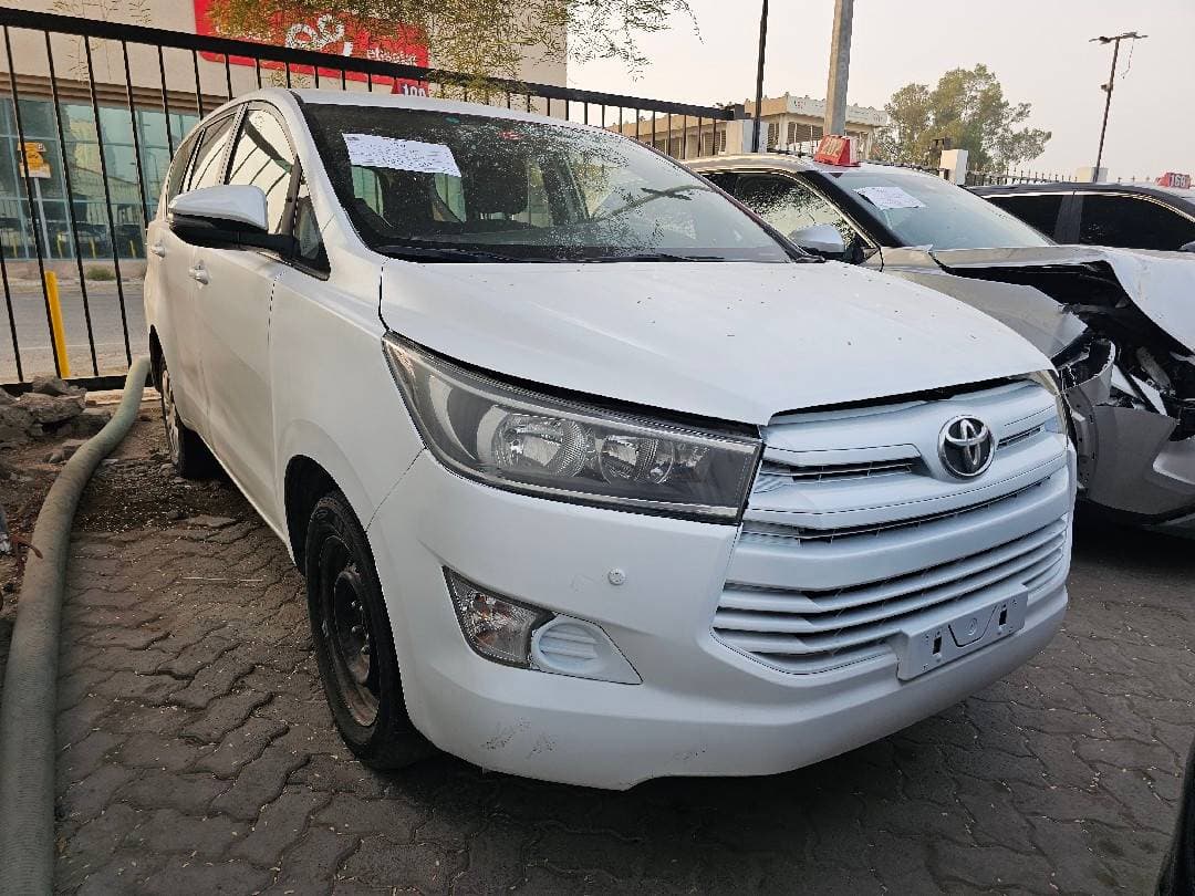 TOYOTA INNOVA 2021 vehicle photo