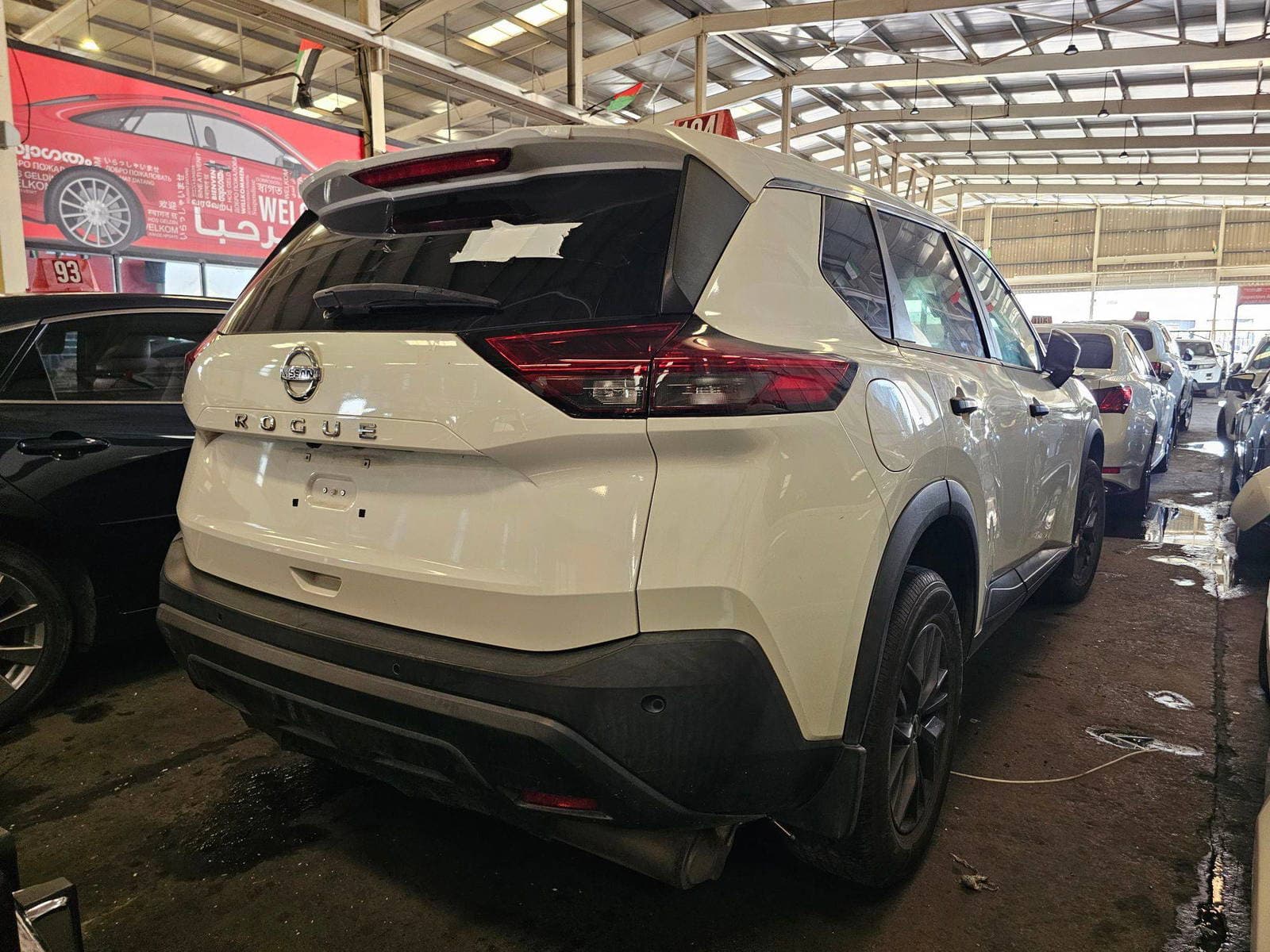 NISSAN ROGUE 2021 view 2