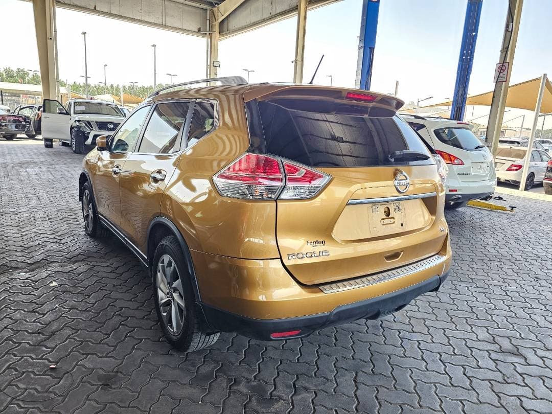 Nissan Rogue 2015 vehicle photo