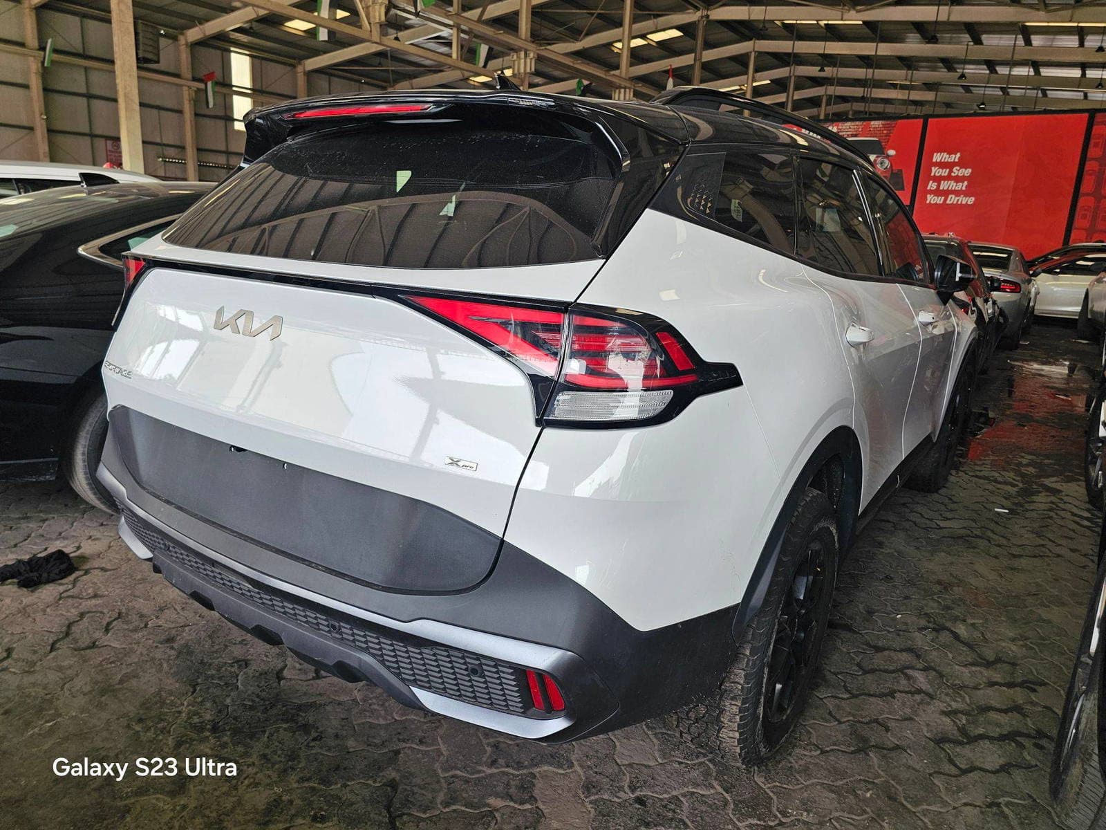 KIA SPORTAGE 2023 view 2