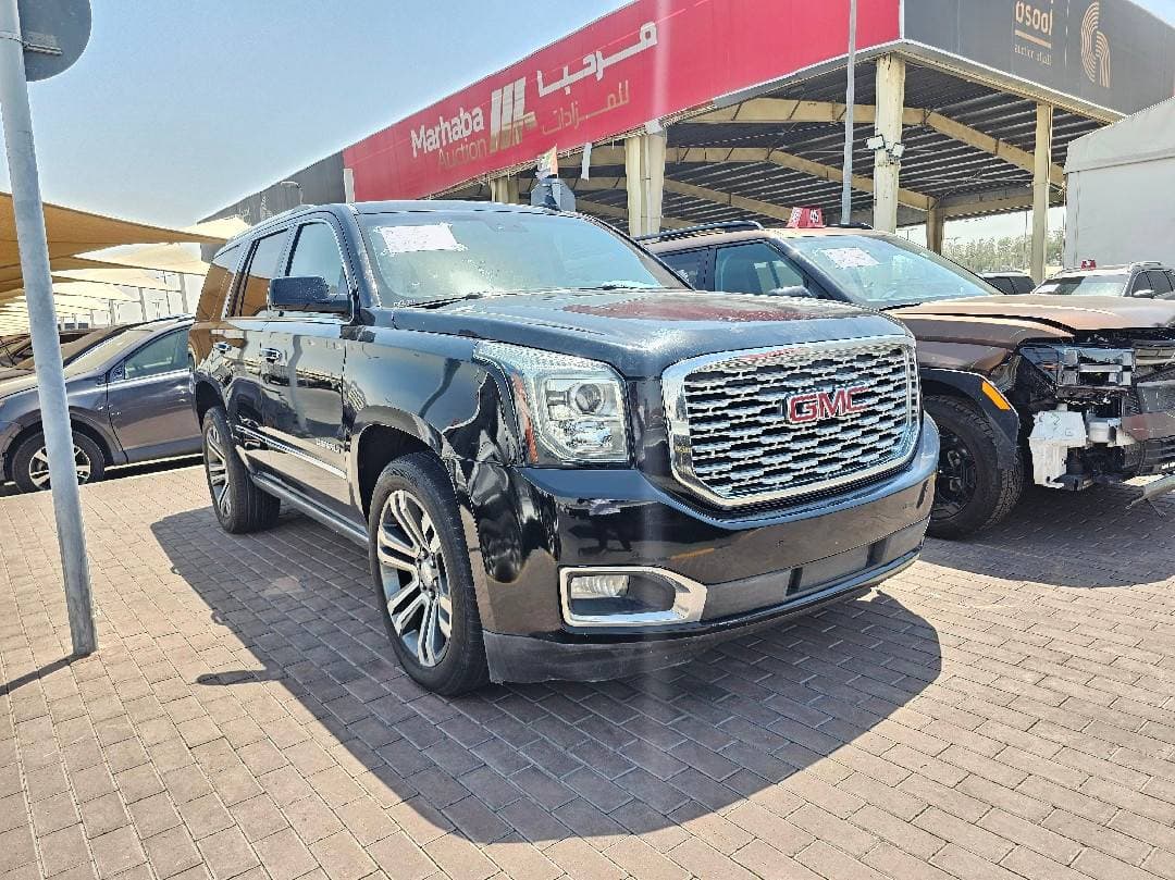 GMC YUKON DENALI 2018 vehicle photo