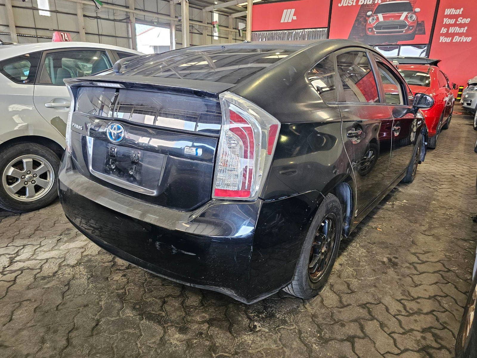 TOYOTA PRIUS 2014 view 2