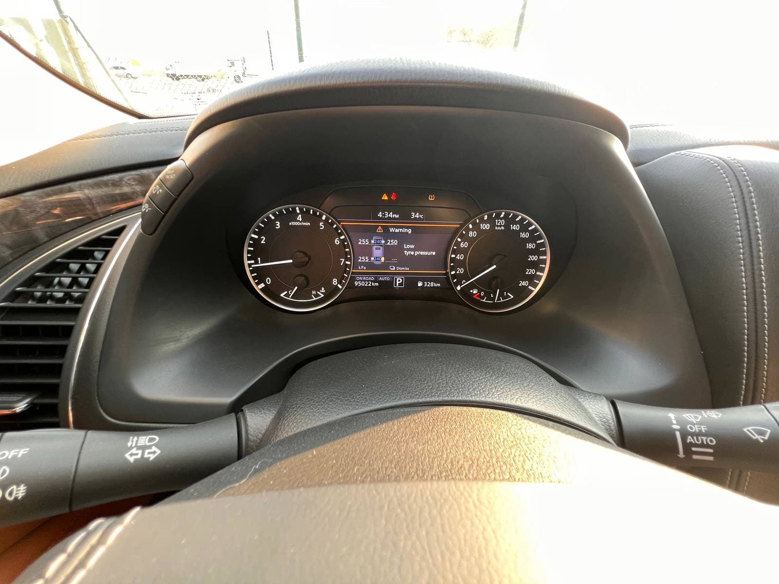 Car view 25