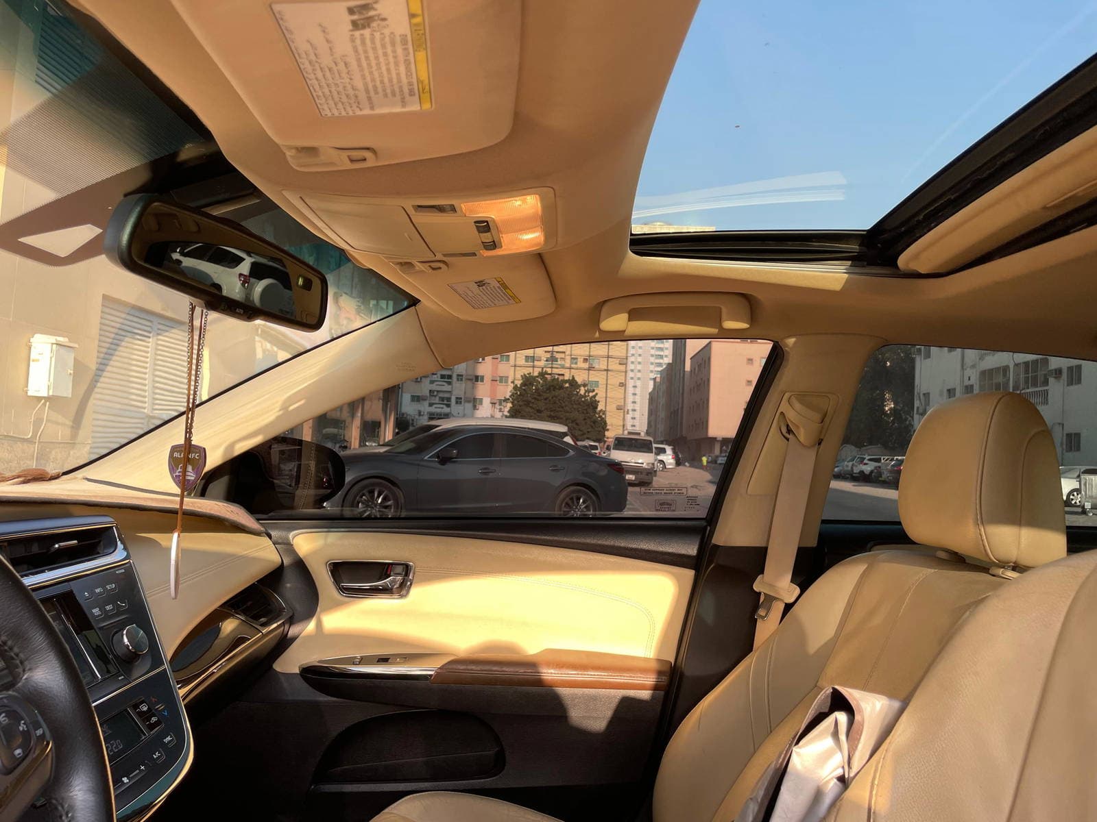 Car view 20