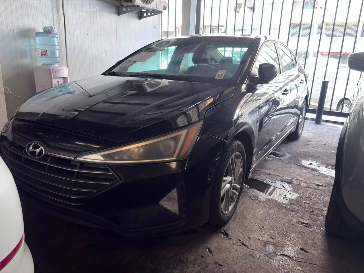 HYUNDAI ELANTRA 2019 view 1