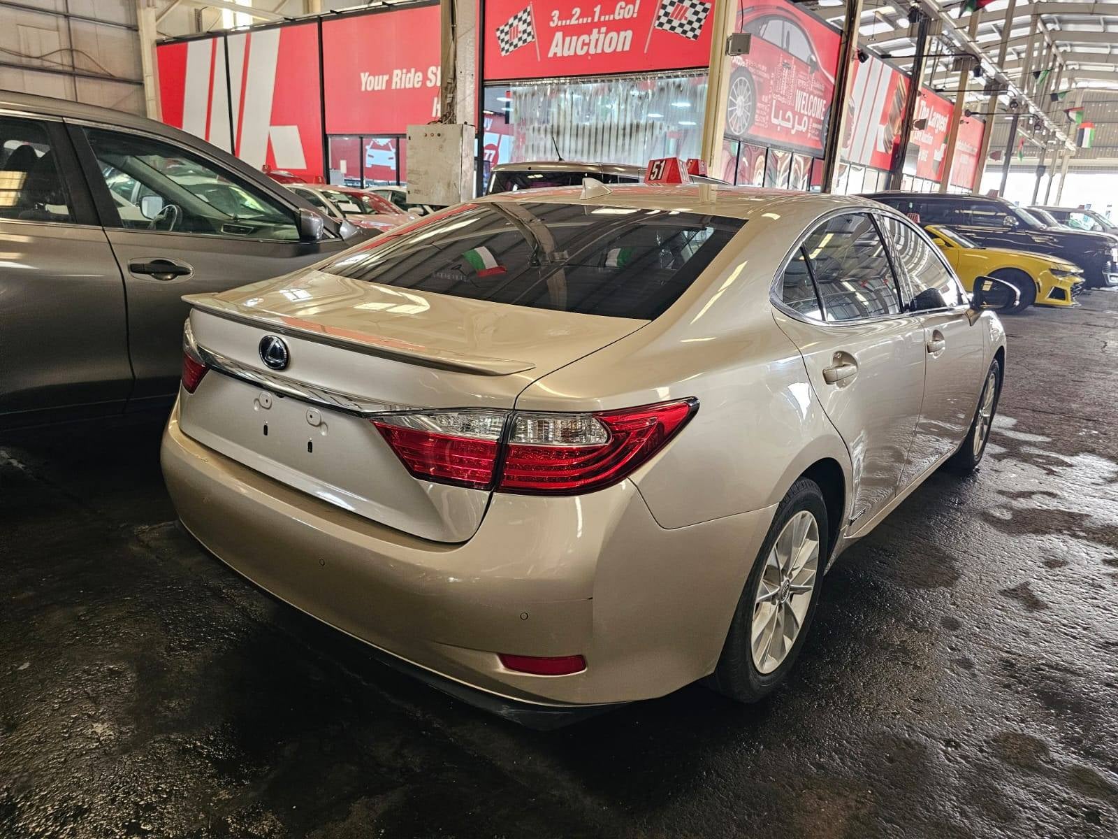 LEXUS ES 300H 2015 view 1