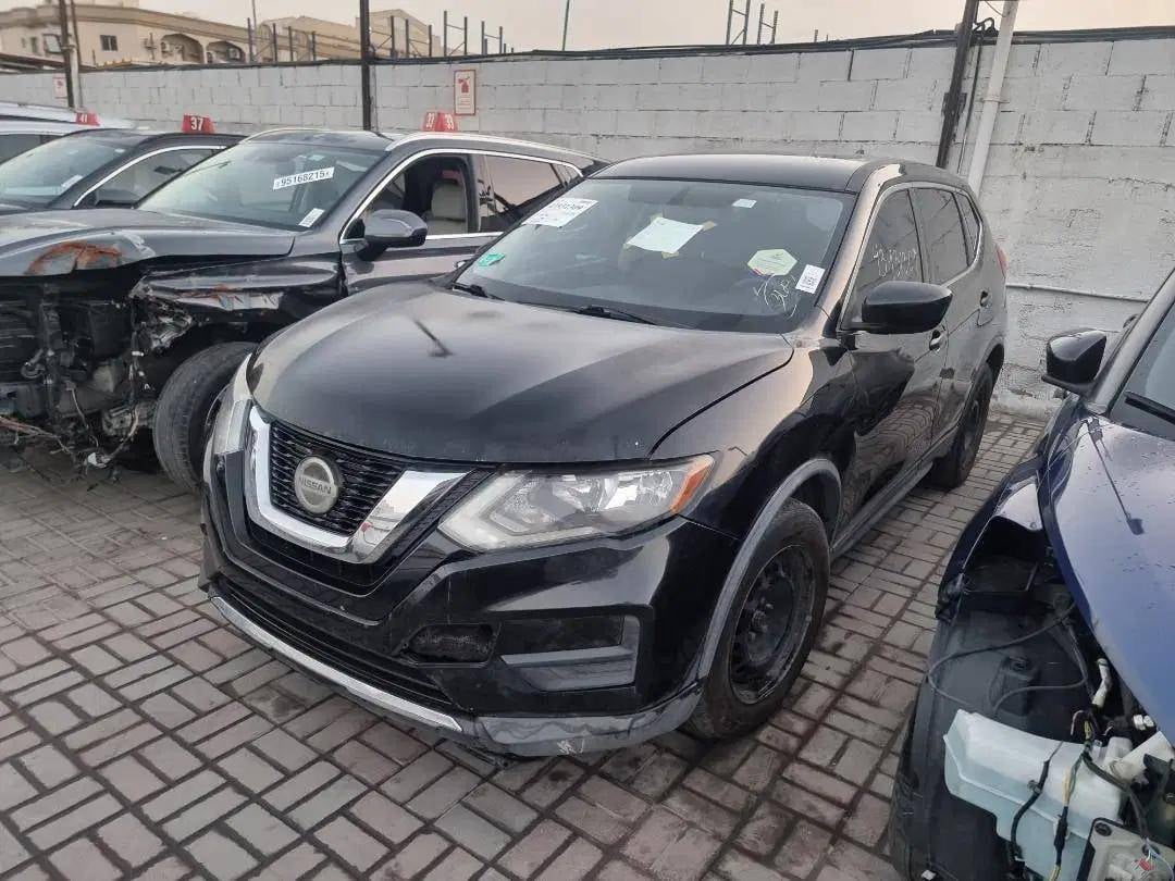 NISSAN ROGUE 2018 view 1