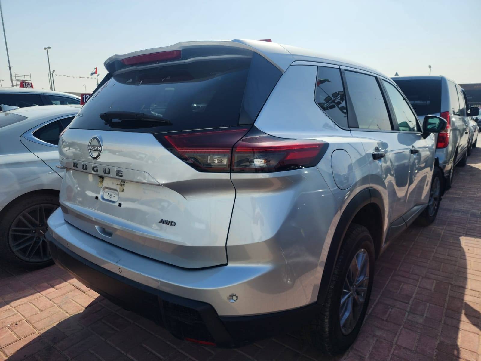 NISSAN ROGUE - Exterior