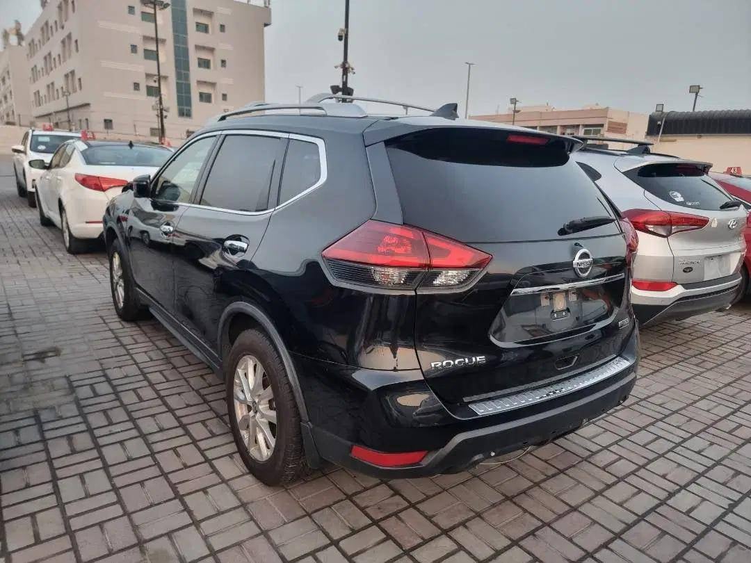 NISSAN ROGUE 2020 view 1