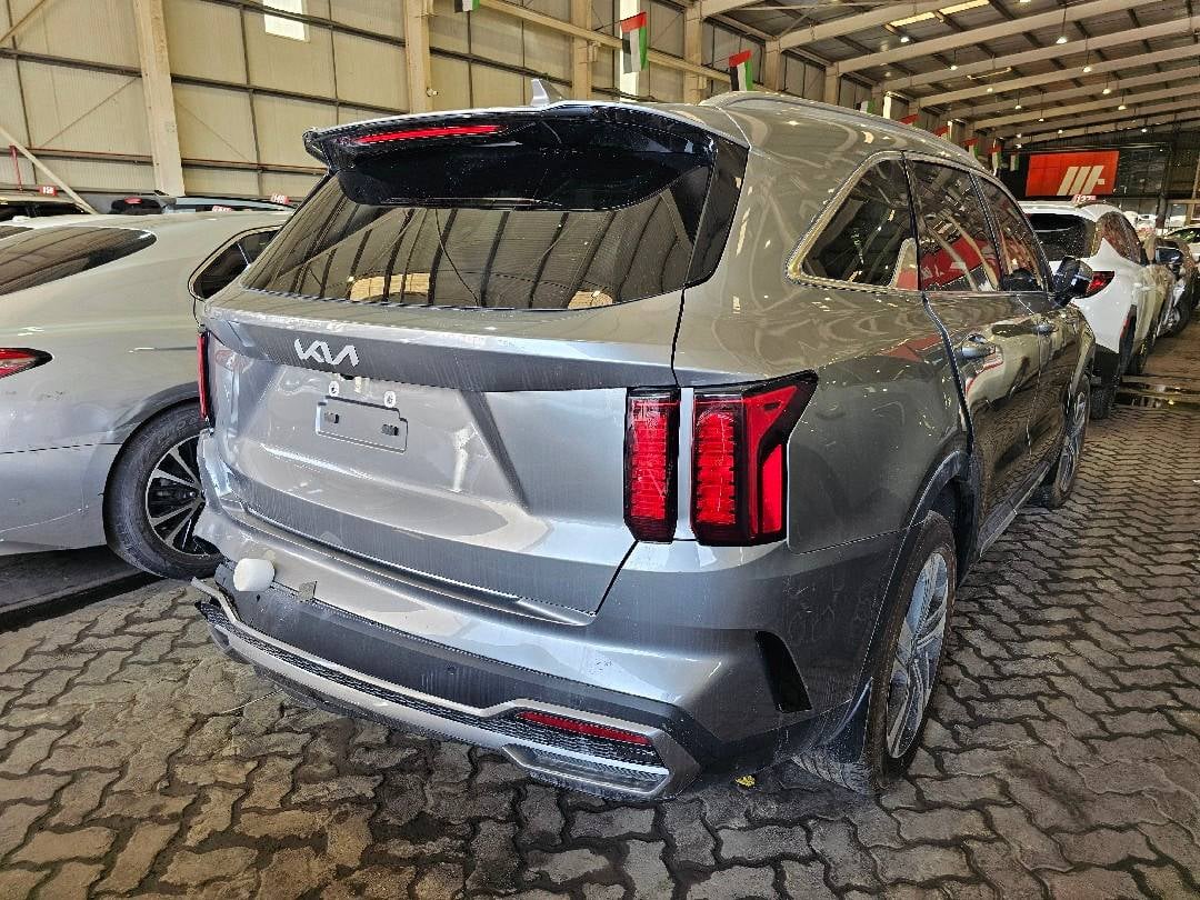 KIA SORENTO 2024 view 1