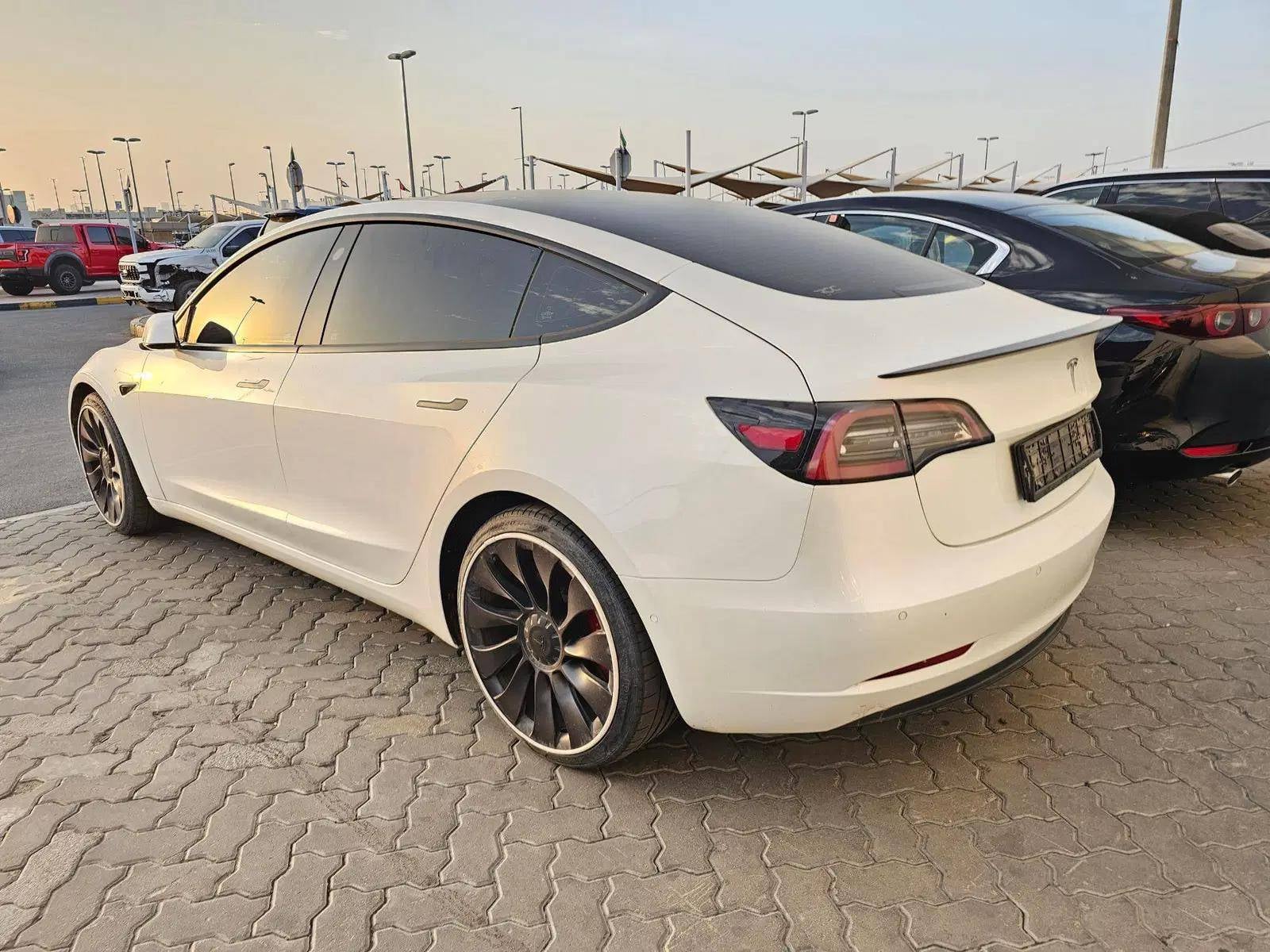 TESLA MODEL 3 2021 view 1