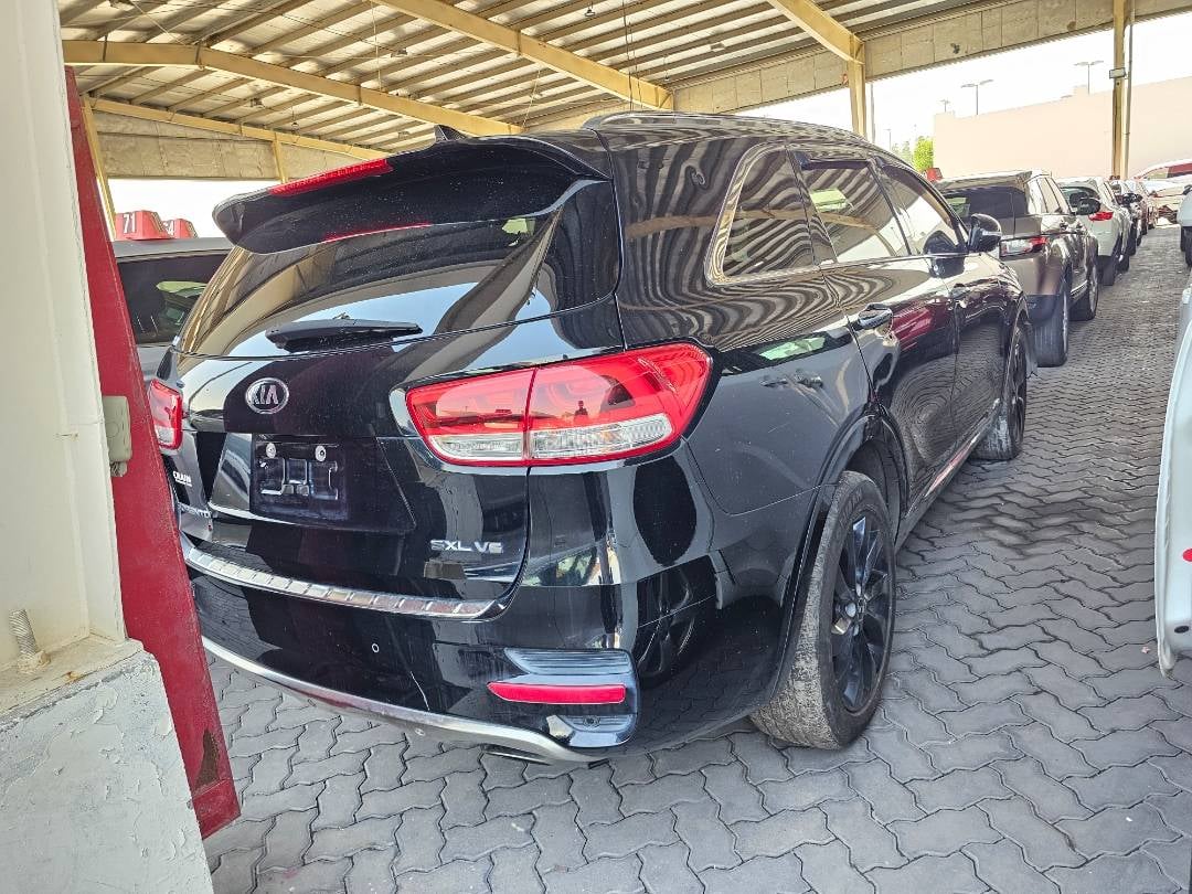 KIA SORENTO 2018 view 1