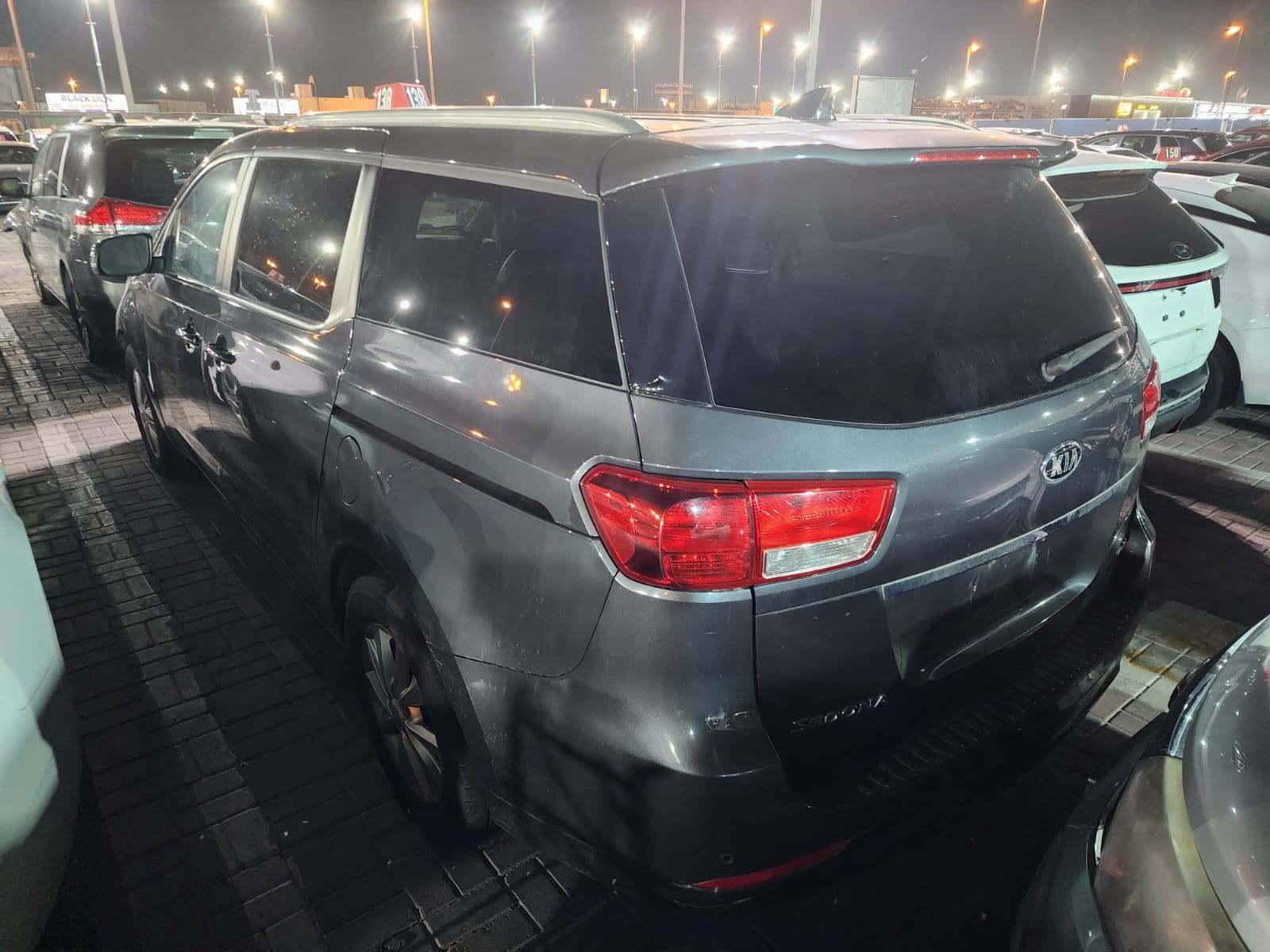 KIA SEDONA 2017 view 1