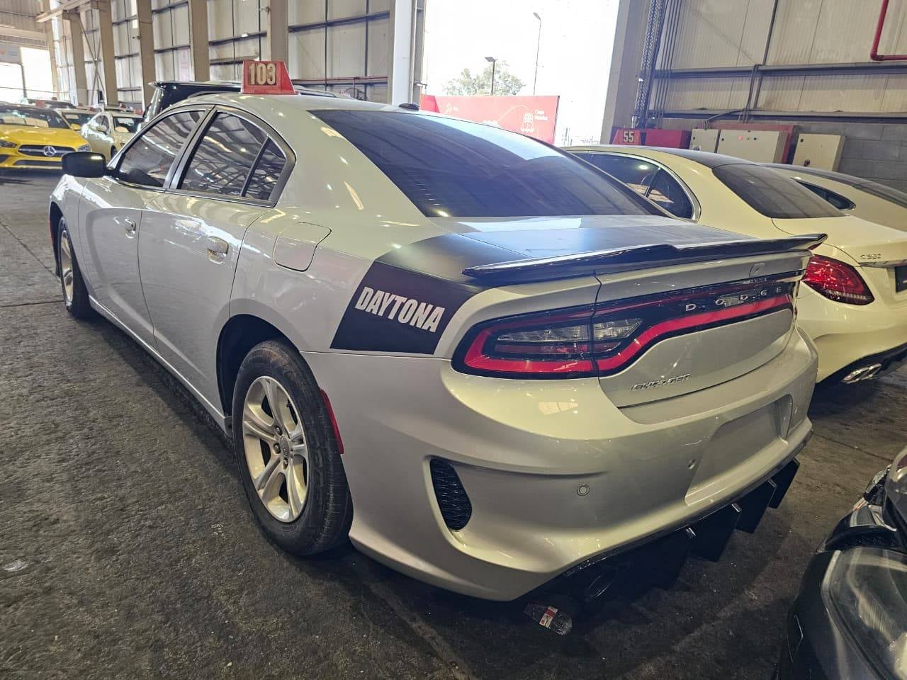 DODGE CHARGER 2019 view 1