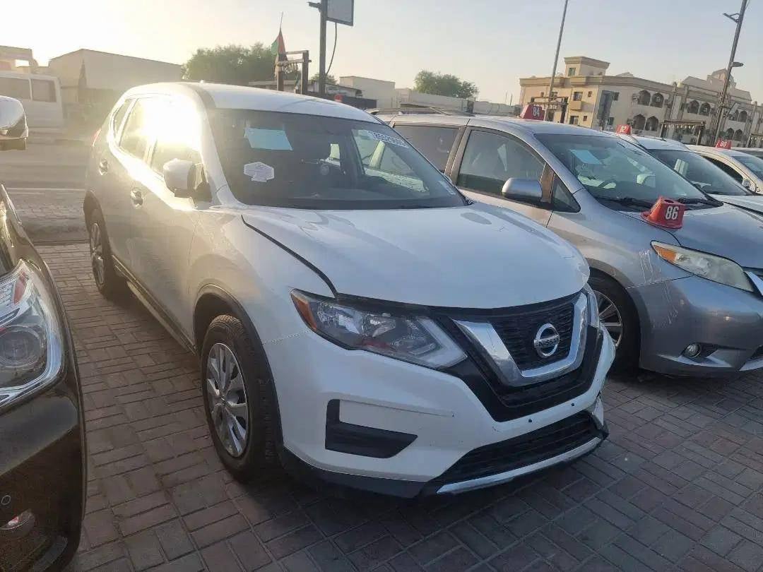 NISSAN ROGUE 2017 view 1
