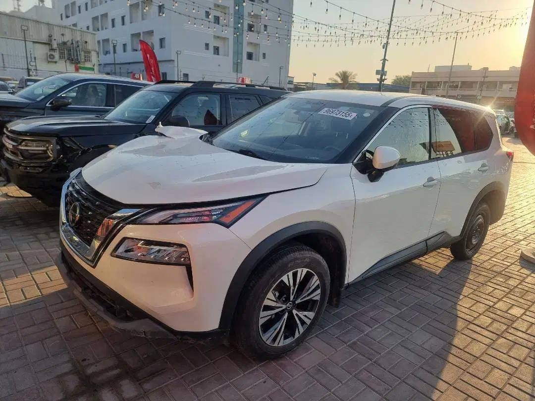 NISSAN ROGUE 2021 view 1