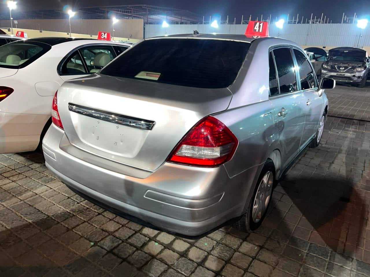NISSAN TIDA 2011 view 1