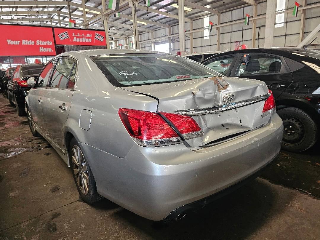 TOYOTA AVALON 2012 view 1