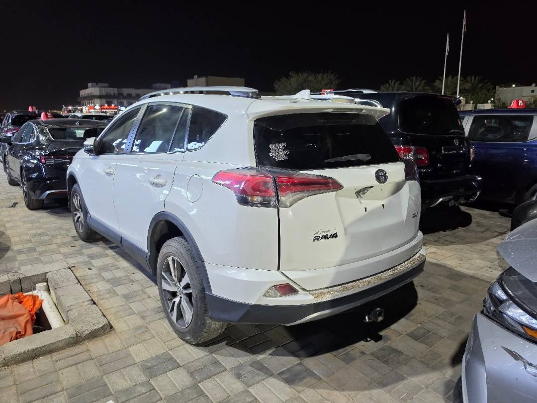 TOYOTA RAV4 2018 view 1