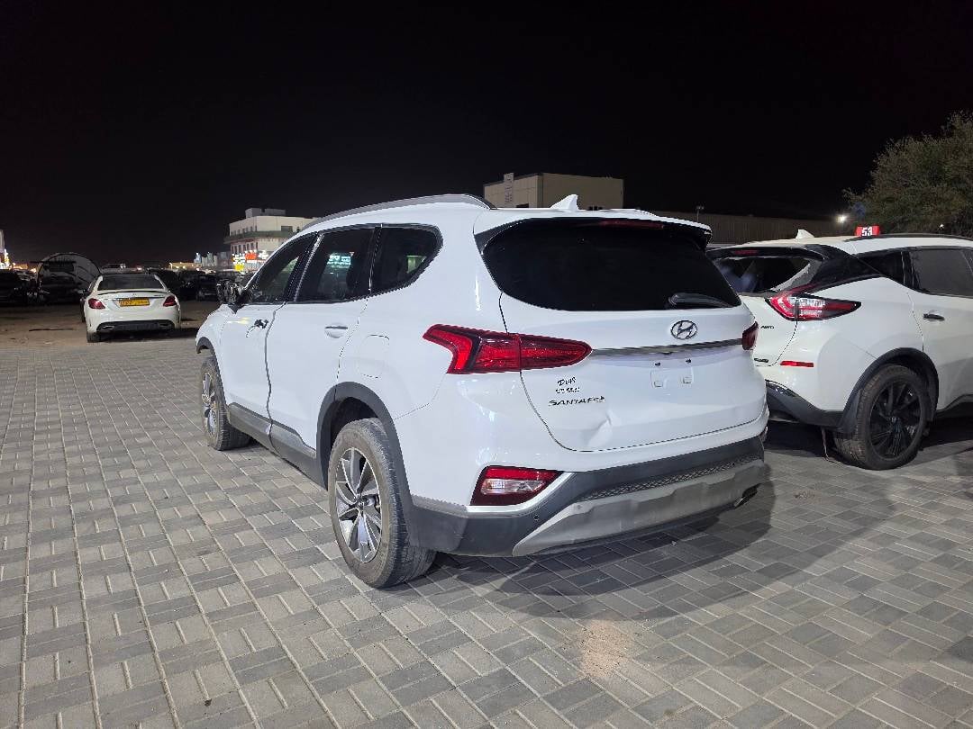HYUNDAI SANTA FE LIMITED 2019 view 1