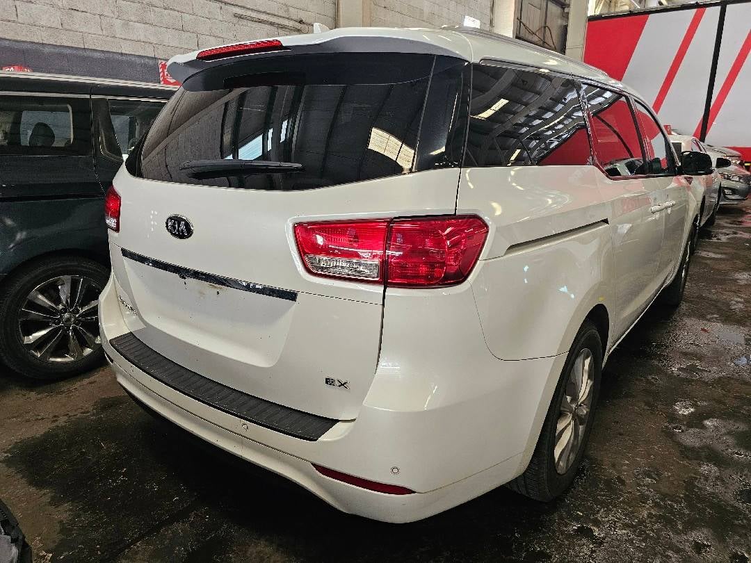 KIA SEDONA 2016 view 1