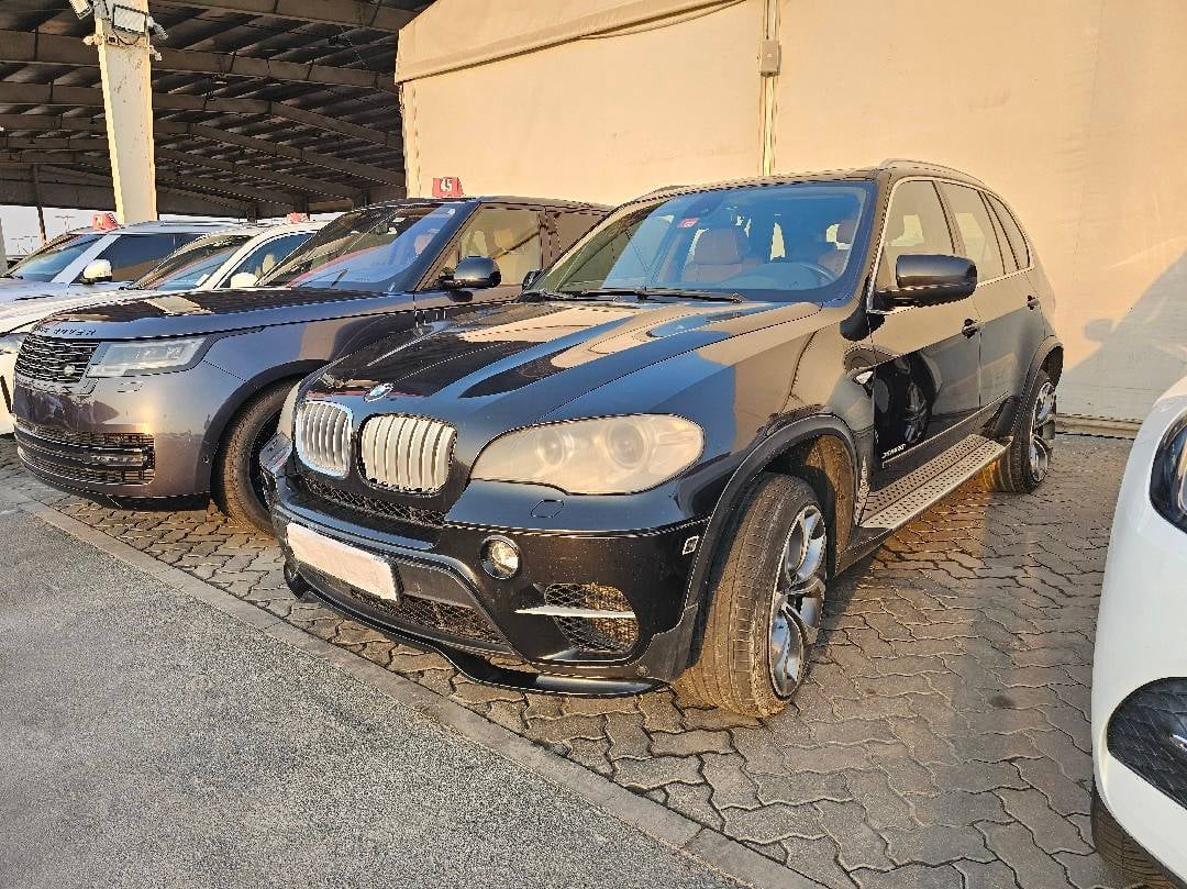 BMW X5 M 2011 view 1