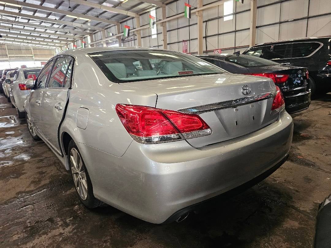 TOYOTA AVALON 2012 view 1