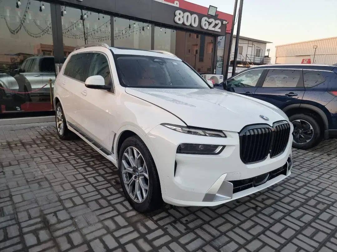 BMW X7 XDRIVE40I 2026 view 1