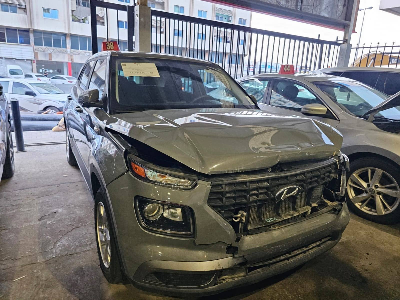 HYUNDAI VENUE SE 2021 view 1