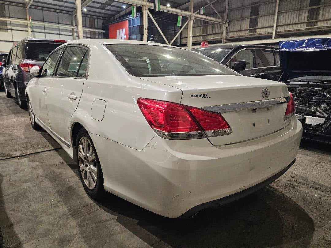 TOYOTA AVALON 2012 view 1