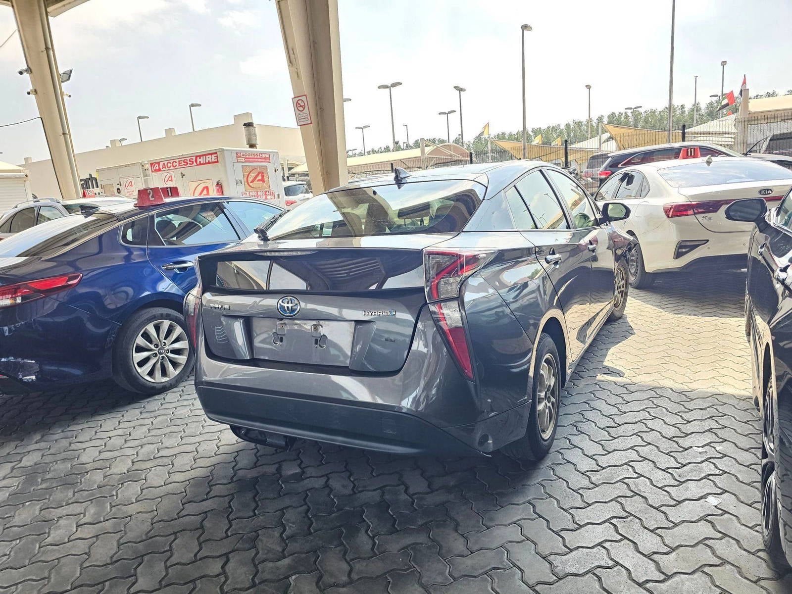 TOYOTA PRIUS - Exterior