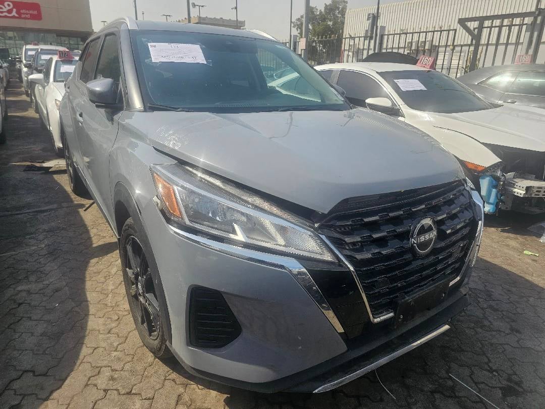 NISSAN KICKS 2022 view 1