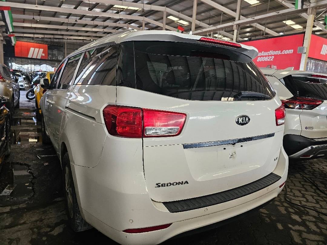 KIA SEDONA - Exterior