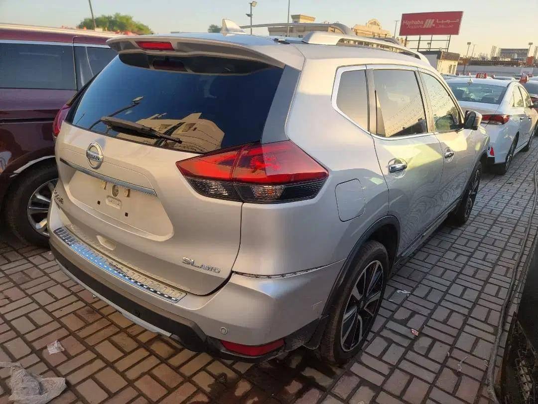 NISSAN ROGUE 2019 view 1