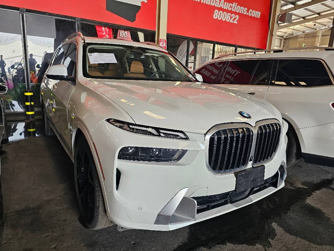 BMW X7 XDRIVE40I 2025 view 1