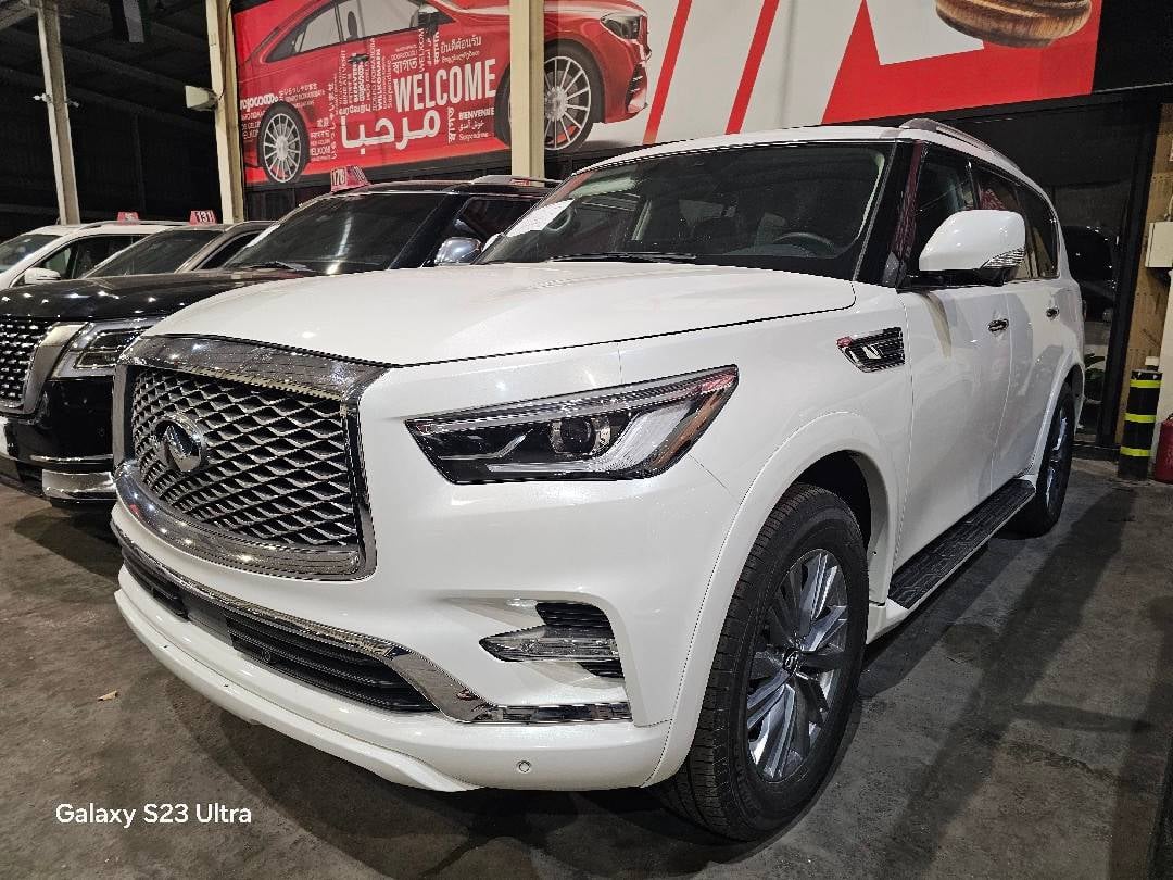 INFINITI QX80 - Exterior