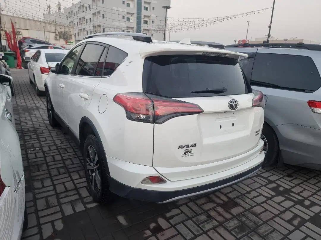 TOYOTA RAV4 2017 view 1