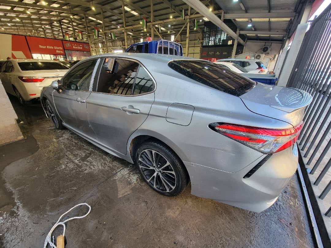 TOYOTA CAMRY 2018 view 1