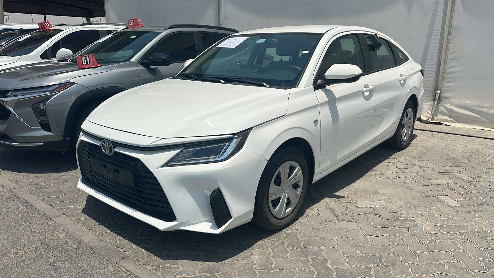 TOYOTA YARIS 2024 view 1