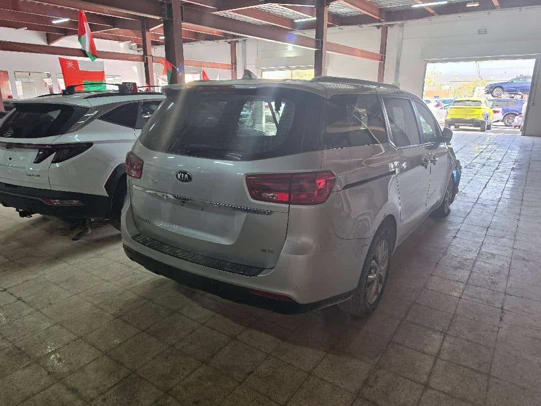 KIA SEDONA 2020 view 1