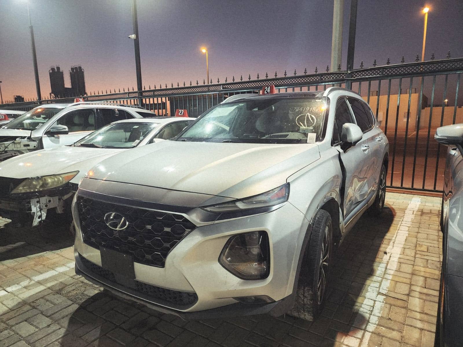 HYUNDAI SANTA FE LIMITED 2019 view 1