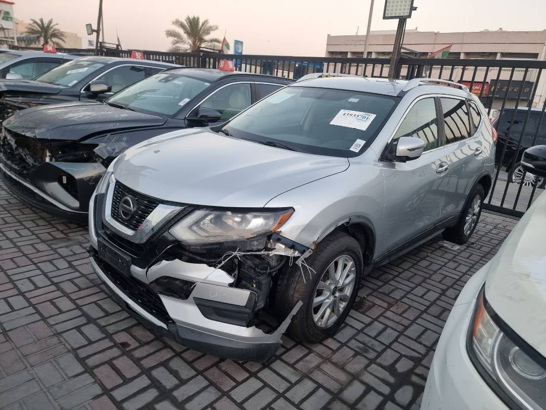 NISSAN ROGUE 2018 view 1