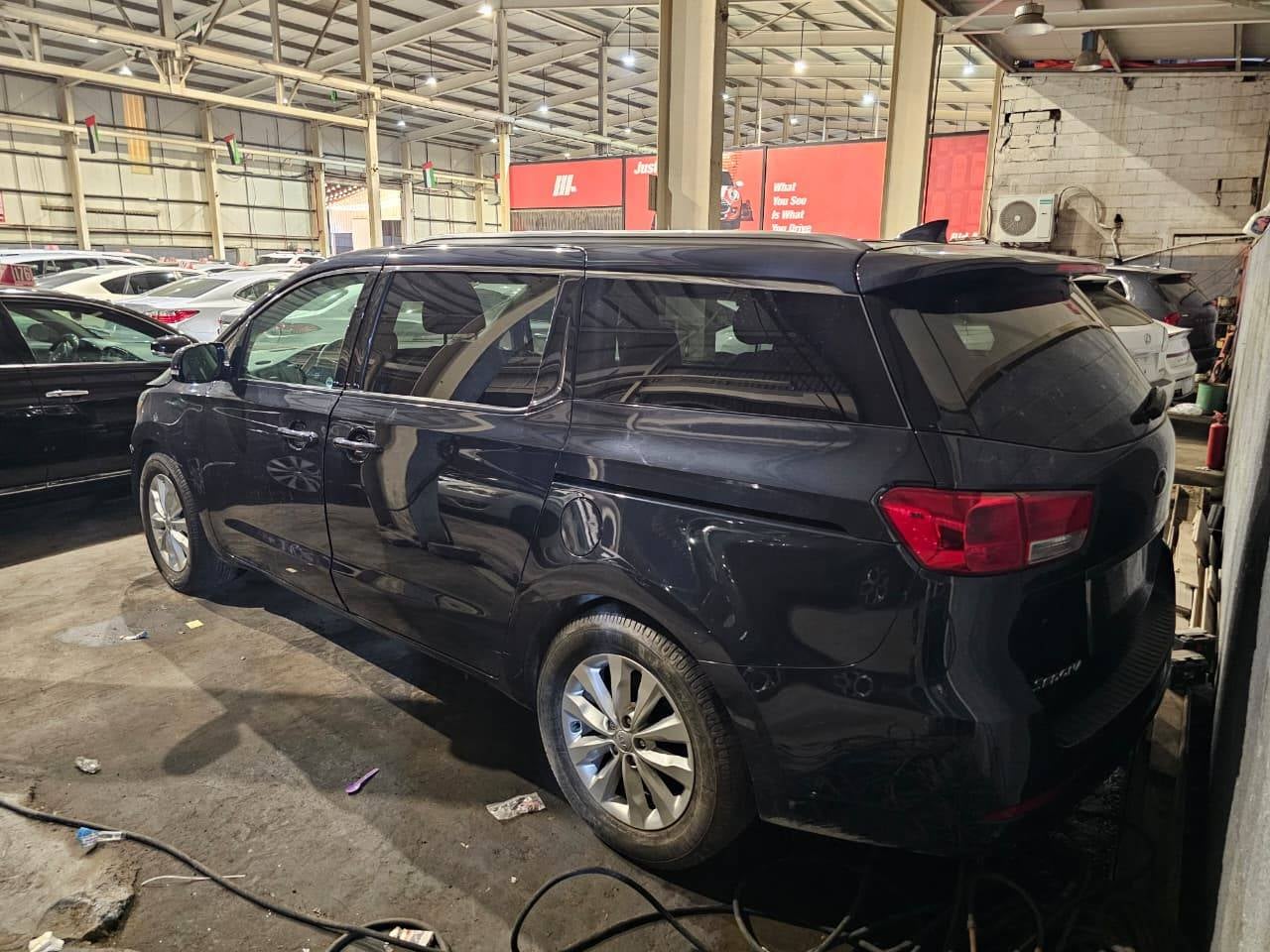KIA SEDONA 2016 view 1 KIA SEDONA 2016 view 1