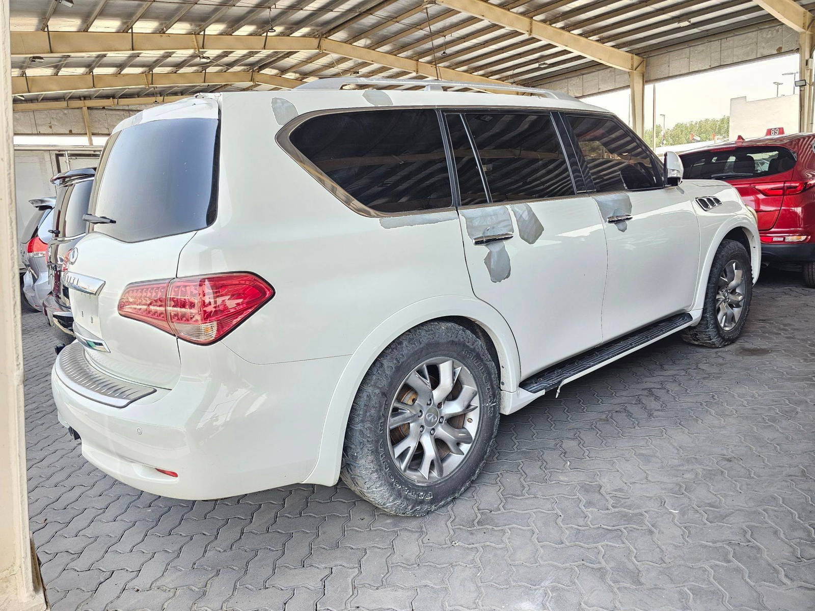 INFINITI QX56 - Exterior INFINITI QX56 - Exterior