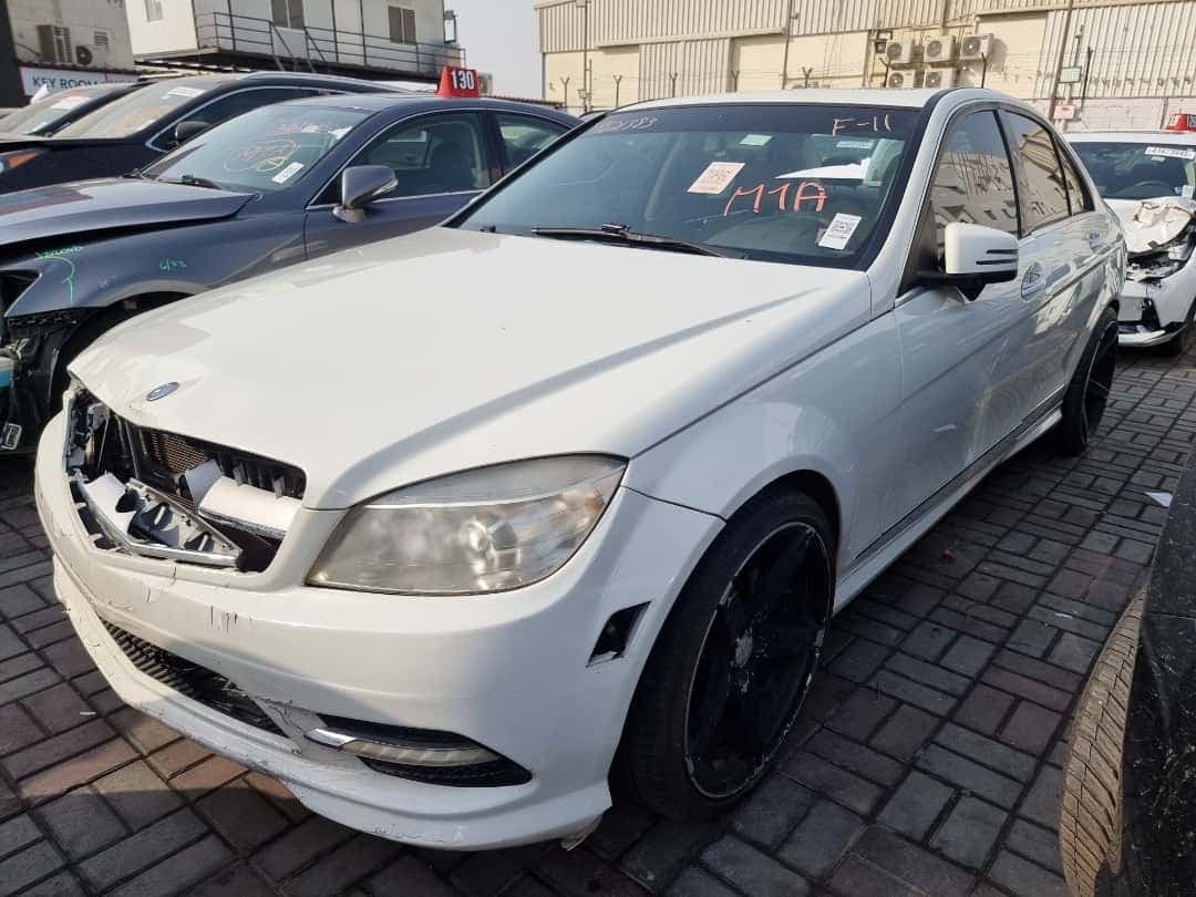2011 MERCEDES BENZ C300 2011 vehicle photo 2011 MERCEDES BENZ C300 2011 vehicle photo