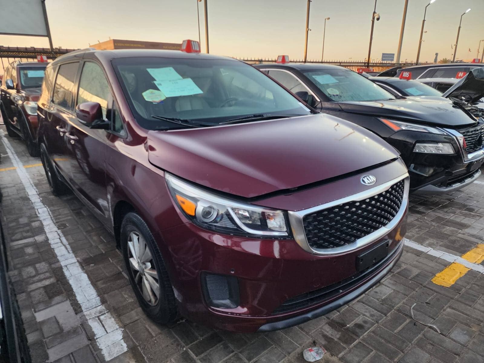 KIA SEDONA 2017 view 2 KIA SEDONA 2017 view 2